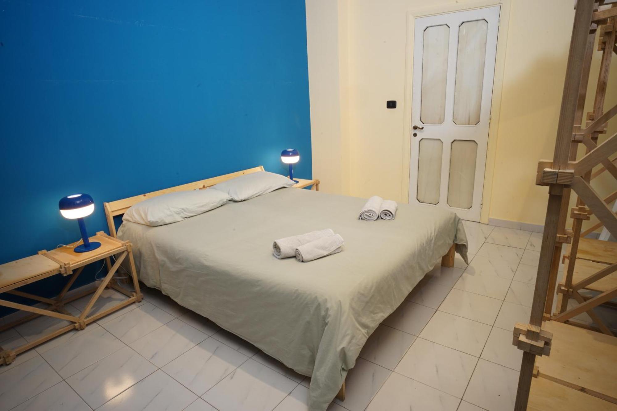 Hotel Casa Base à Bari Extérieur photo